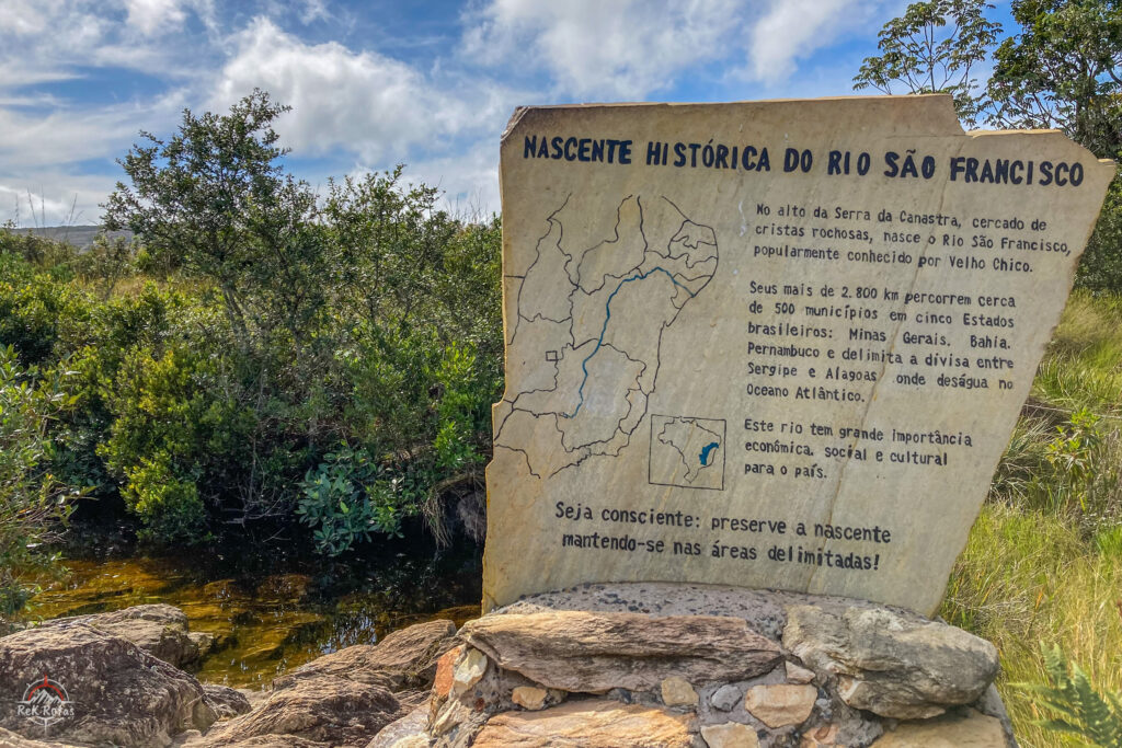 Placa Explicativa sobre a Nascente do Rio São Francisco.